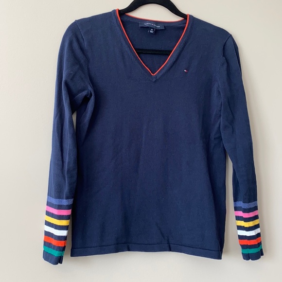 🌟Host Pick🌟Tommy Hilfiger Rainbow Striped Sleeve Sweater - Picture 2 of 8